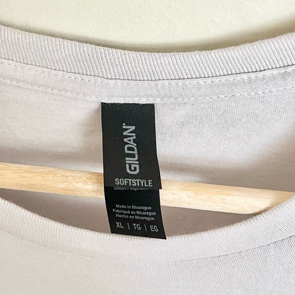 RARE Adobe Max 2023 Dream Bigger Graphic Light Gray T Shirt Adult XL - Picture 9 of 9